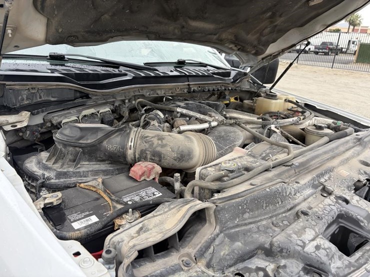 2017-ford-f350-xl-image-8