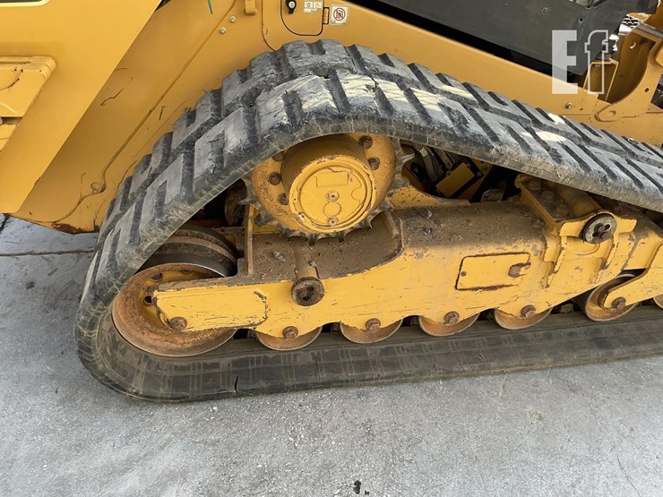 2020-caterpillar-289d3-image-10