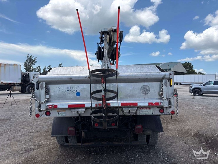 2017-ford-f550-image-23