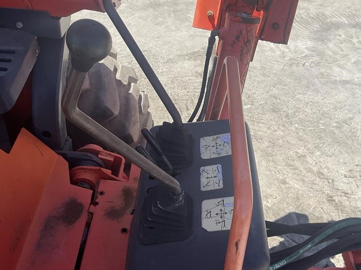 2014-kubota-l45-image-14