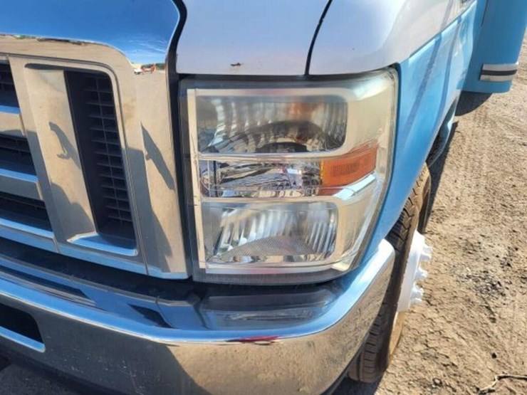 2009-ford-e450-image-57