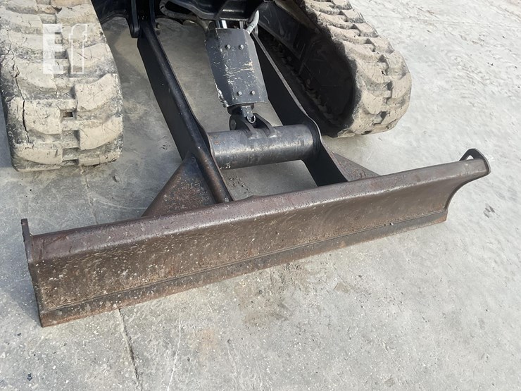 2021-kubota-kx057-5-image-12