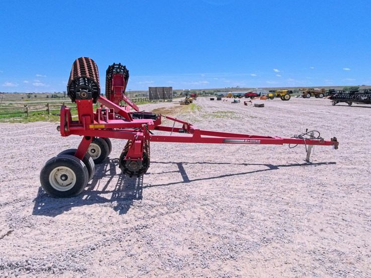 #1028-•-2018-brillion-wfp22-packer/-roller-image-7