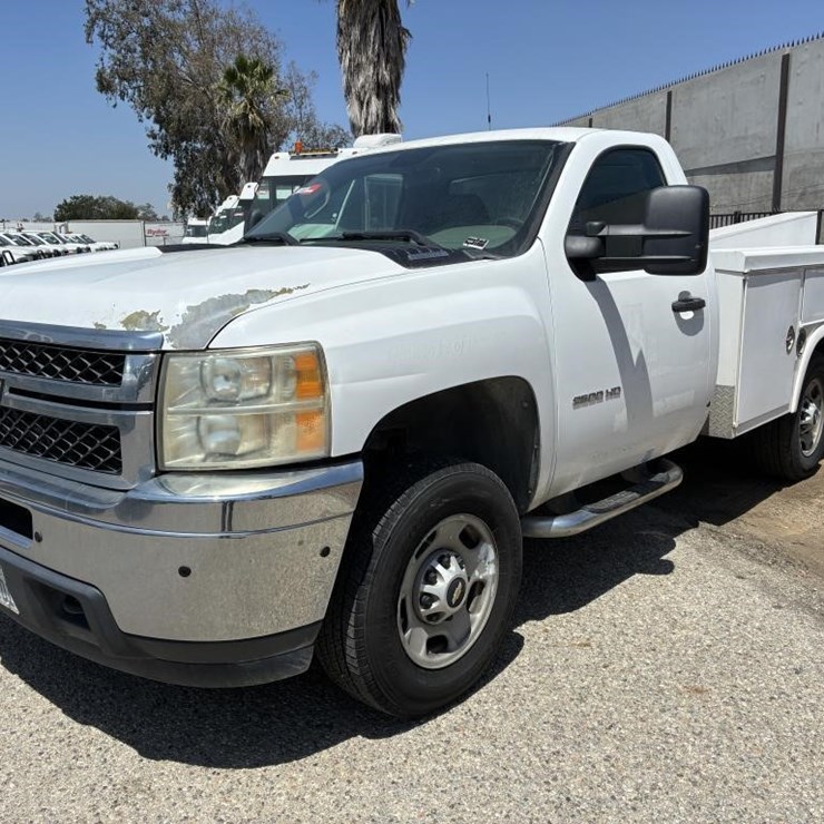 2011 CHEVROLET 2500