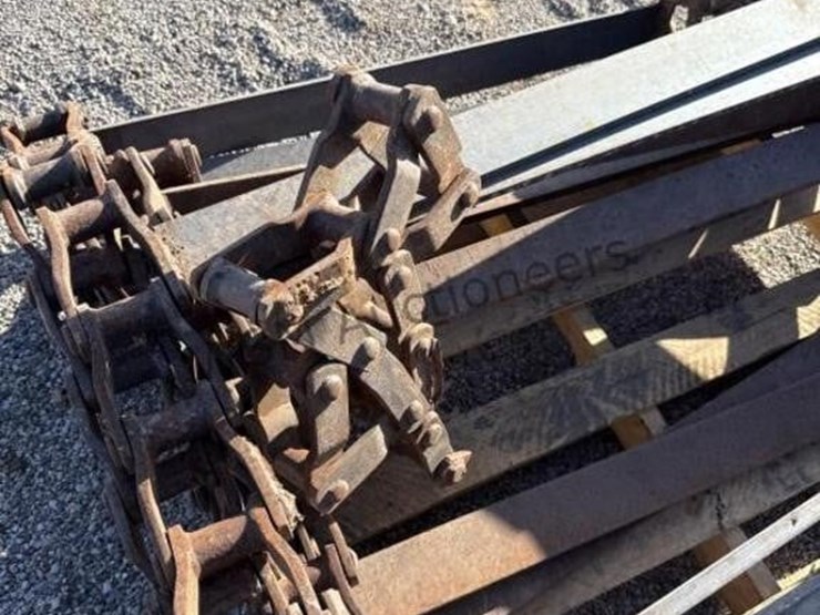 pallet-of-slate-bars-for-v-bottom-spreader-image-7