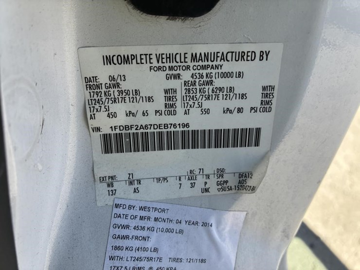 2013-ford-f250-image-25