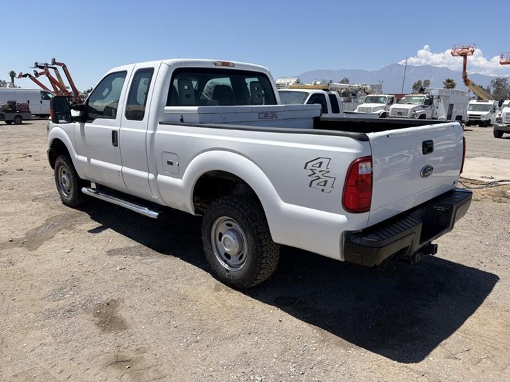 2011-ford-f250-image-4