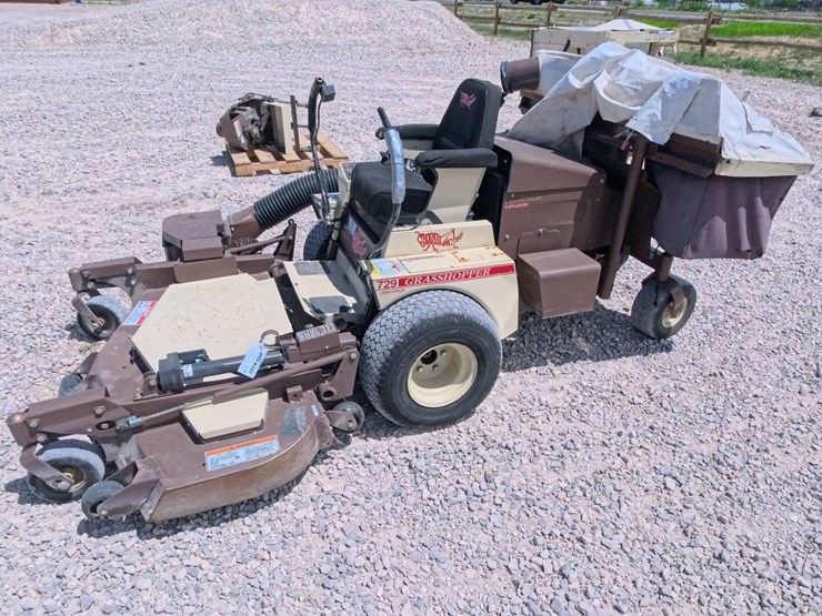 #1035-•-2008-grasshopper-729-zero-turn-mower-image-28