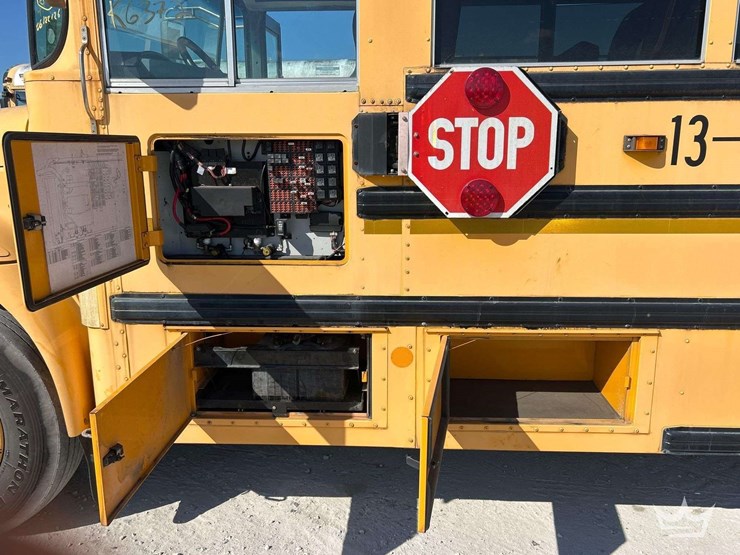 2013-ic-corporation-pb105-school-bus-image-23