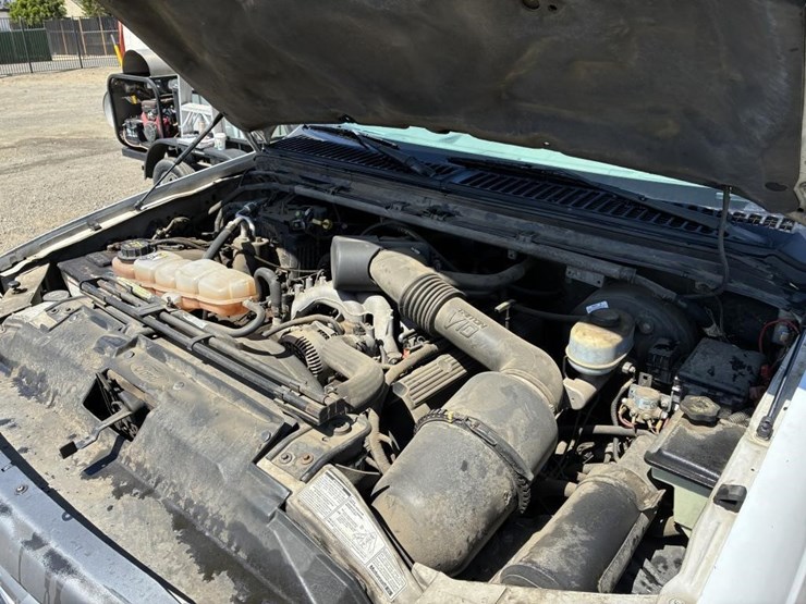 2001-ford-f350-image-12