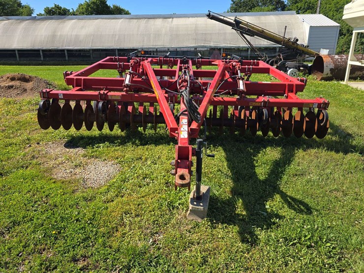 sunflower-disc-chisel,-13-shank,-c-flex-bearings,-5-bar-harrow,-walking-tandems,-hyd.-front-gang-adjust,-s/n--42112-16-image-2