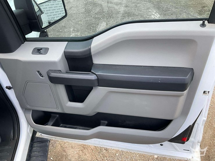 2019-ford-f150-image-21