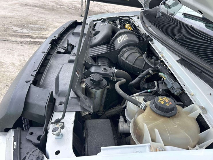 2019-ford-e350-image-7