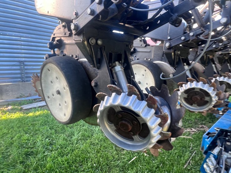 kinze-3600-image-14