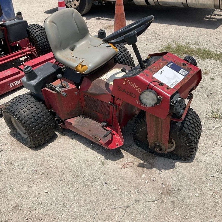 2008 Toro Sandpro 2020 Bunker Rake