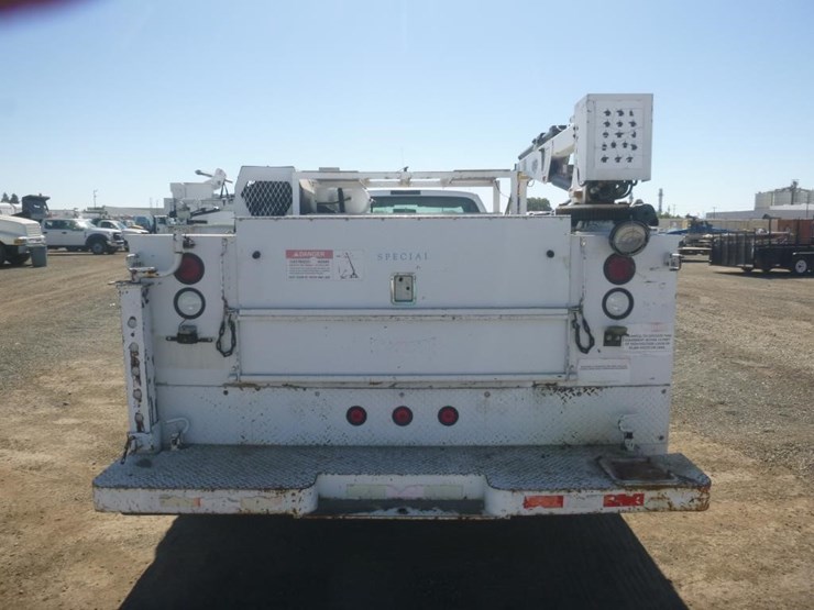 2002-ford-f550-image-7