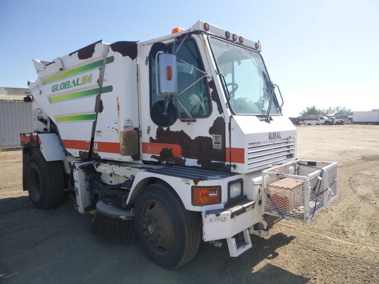 2013-global-m4-sweeper-image-3