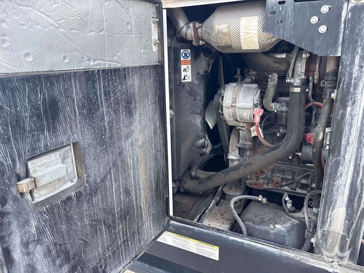 2021-wacker-neuson-quietpower-g25-20kw-towable-diesel-generator-image-8