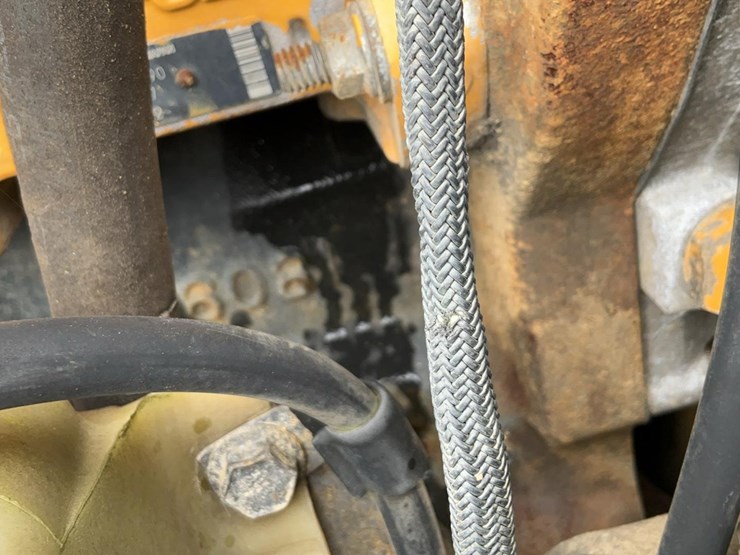 2008-deere-748g-iii-image-16