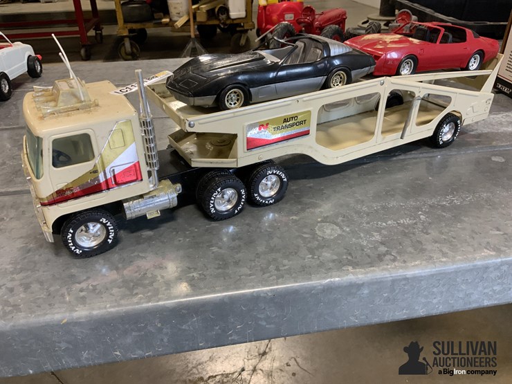 nylint-auto-transport-toy-truck-&-trailer-image-1