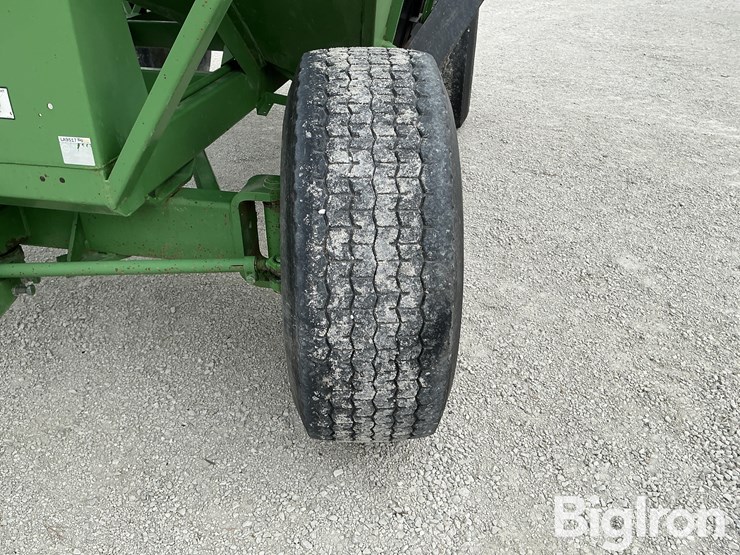 unverferth-brent-gt440-grain-wagon-image-10