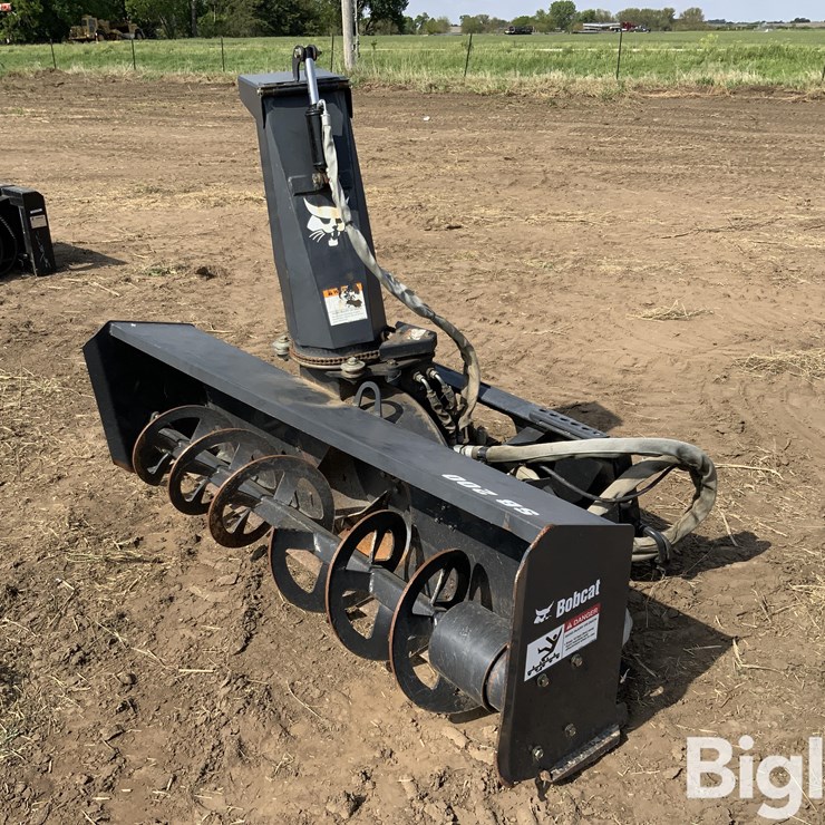 2010 Bobcat SB200 Skid Steer Snow Blower Attachment
