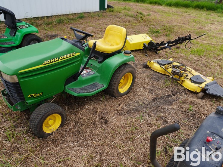 john-deere-gt225-image-1