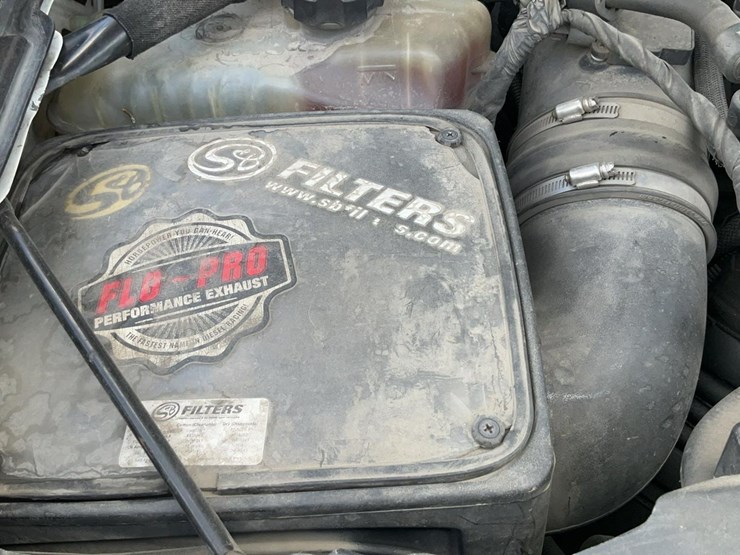 2015-chevrolet-3500-image-56