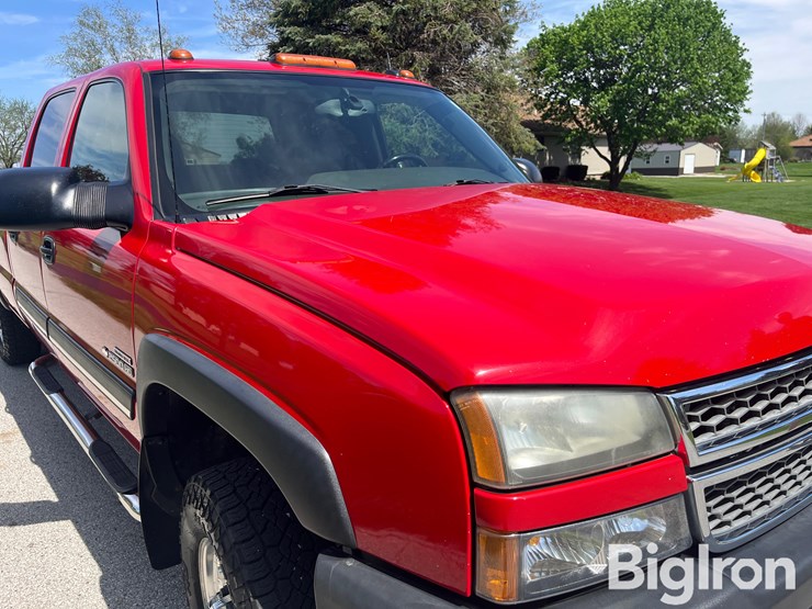 2005-chevrolet-2500-image-13