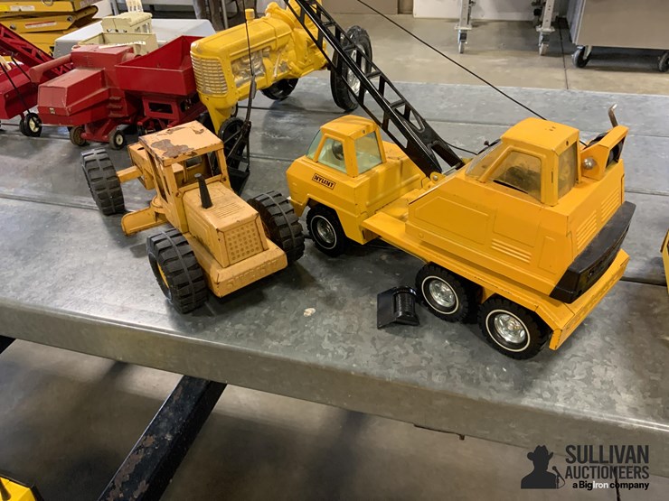 nylint-crane-&-road-grader-image-7