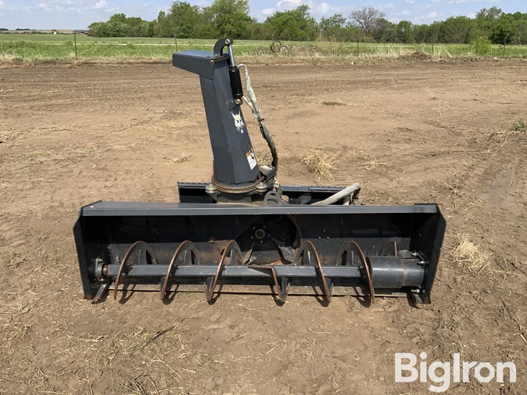 2010-bobcat-sb200-skid-steer-snow-blower-attachment-image-2