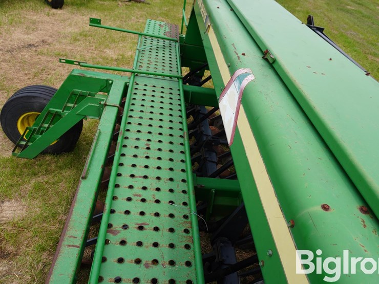 john-deere-750-image-16