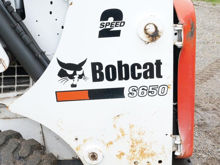 2015-bobcat-s650-image-11