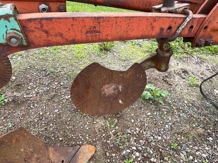 #4912-•-kvernelands-4-bottom-plow-image-14