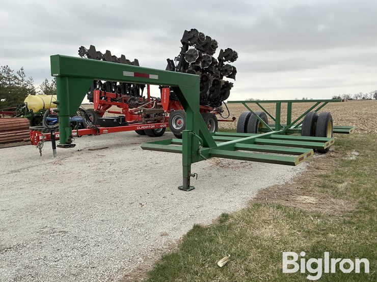 fox-welding-8-bale-round-bale-trailer-image-1