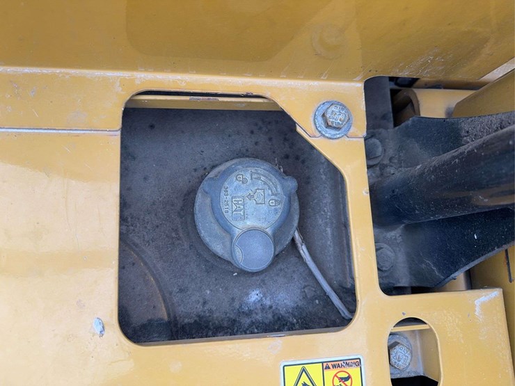 2014-caterpillar-336e-image-52