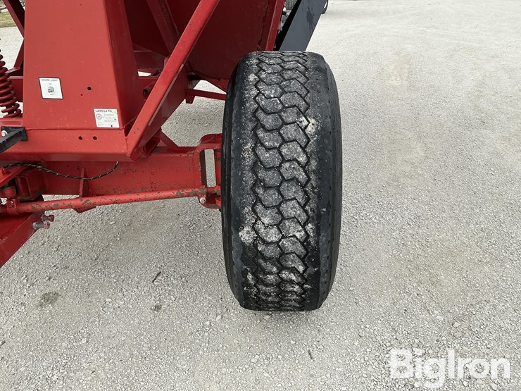 unverferth-brent-gt440-grain-wagon-image-10