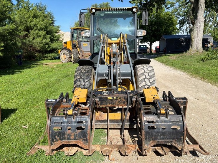 2016-john-deere-64-image-8