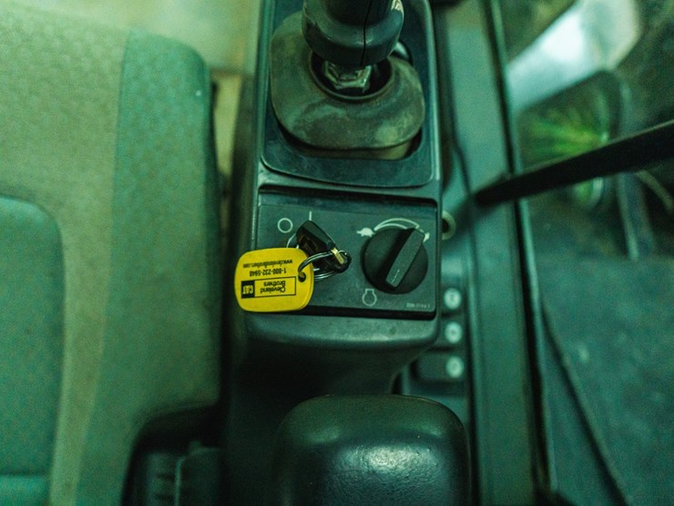 2010-caterpillar-521-image-60