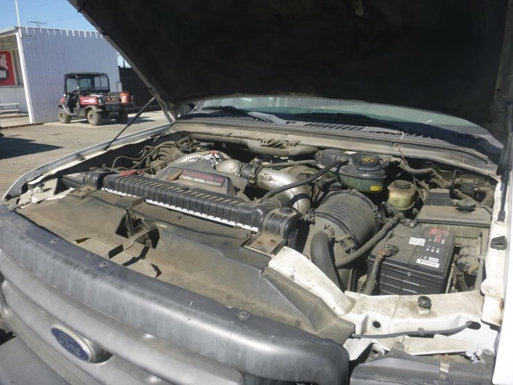 2003-ford-f550-image-16