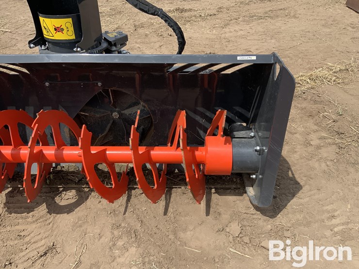2023-bobcat-sb32-x-68-hydraulic-snow-blower-skid-steer-attachment-image-9