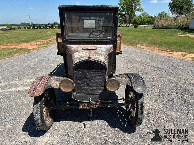 1925-ford-model-t-image-2
