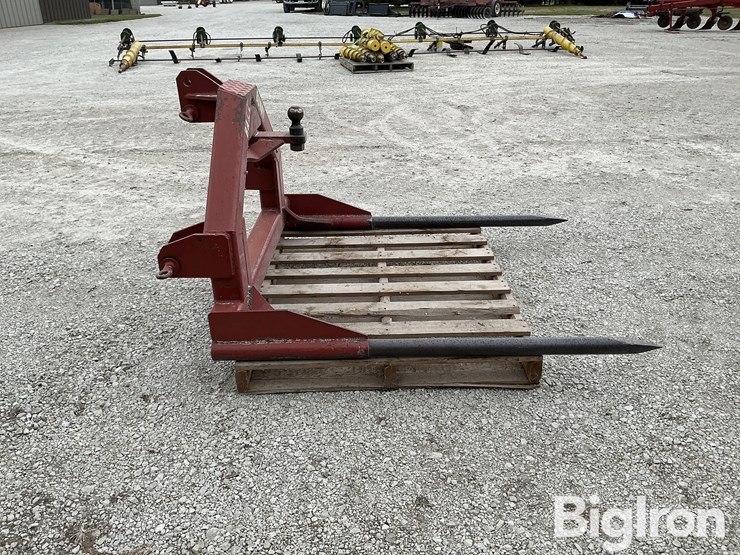 shop-built-round-bale-mover-image-4