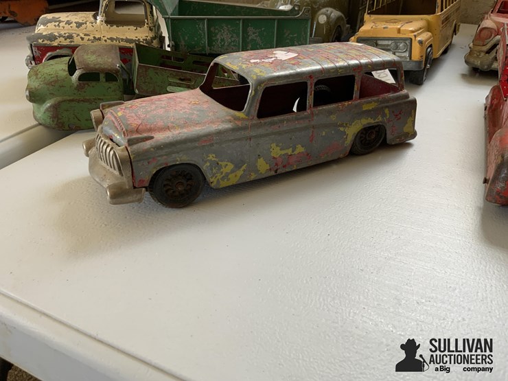 hubley-kiddie-toy-trucks-and-toys-image-4