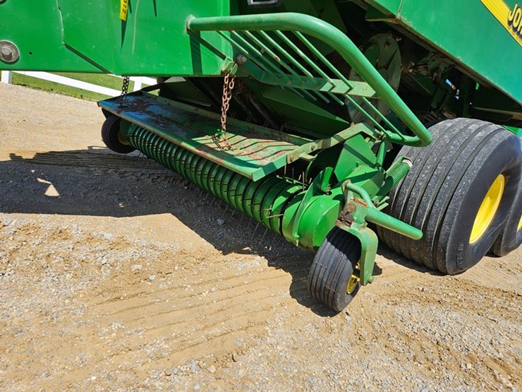 john-deere-100-image-12