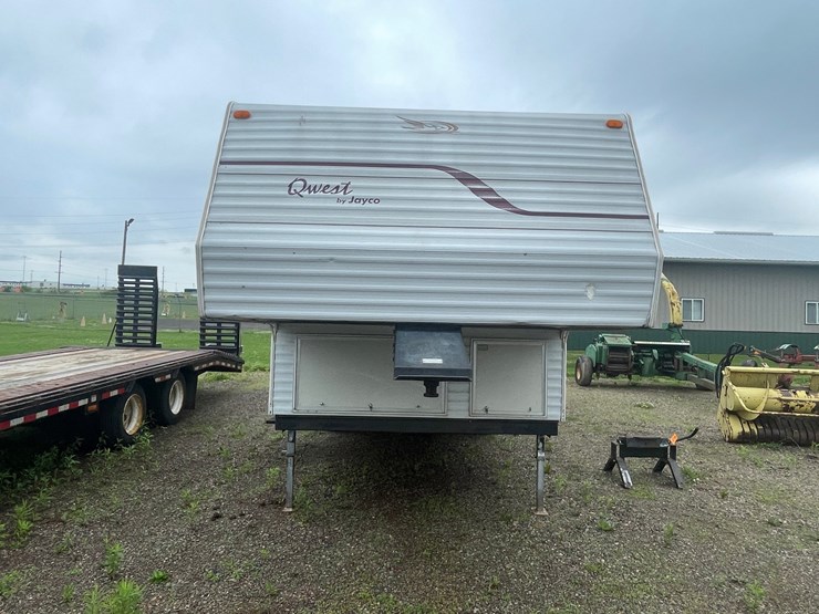 #4931-•-2001-jayco-qwest-27'-fifth-wheel-camper-(has-wi-title)-image-2