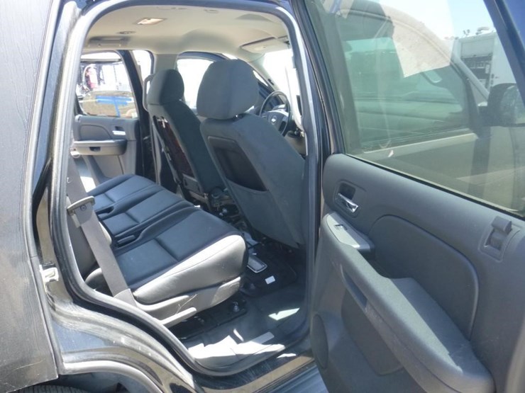 2007-chevrolet-tahoe-image-8