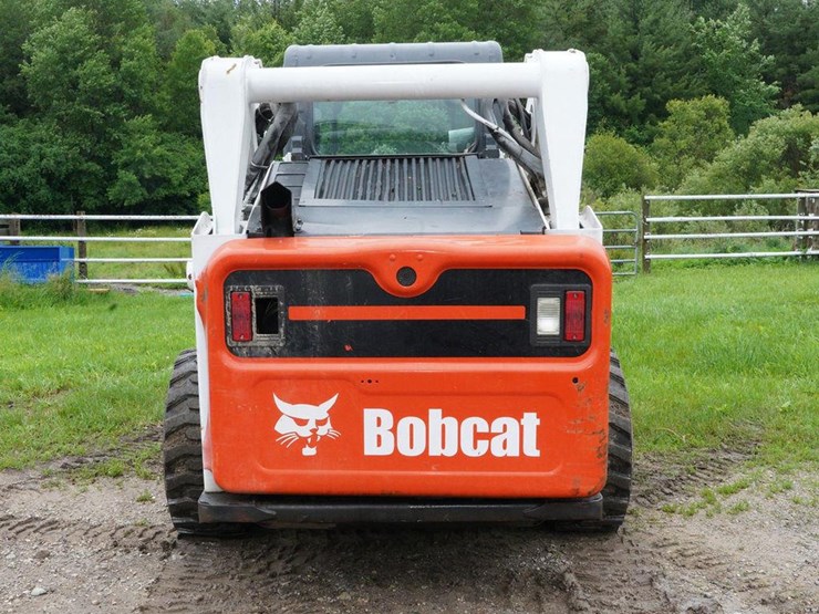 2015-bobcat-s650-image-26