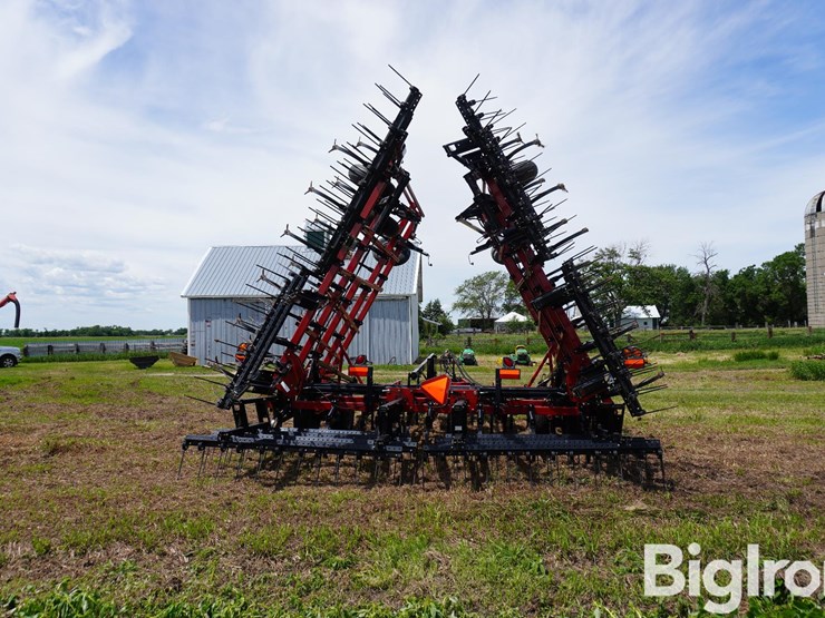 case-ih-200-image-6