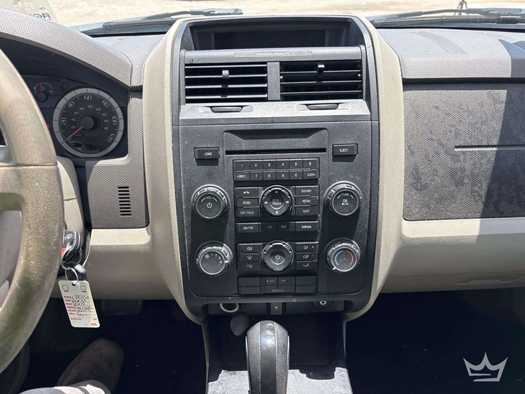 2009-ford-escape-image-14